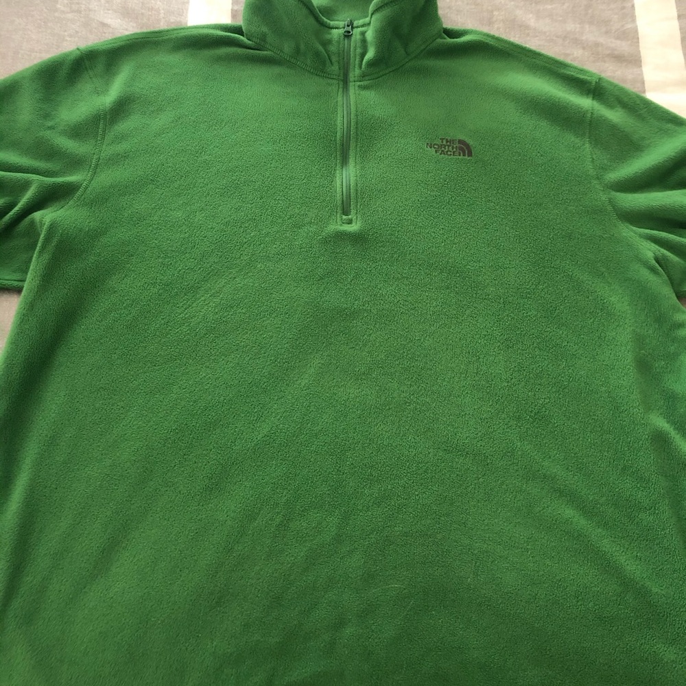 Men’s North Face 1/4 fleece in green